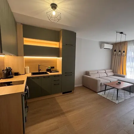 South Primorsko, Family With Terrace And Free Parking