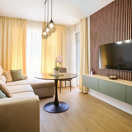 South Primorsko, Family With Terrace And Free Parking Apartment